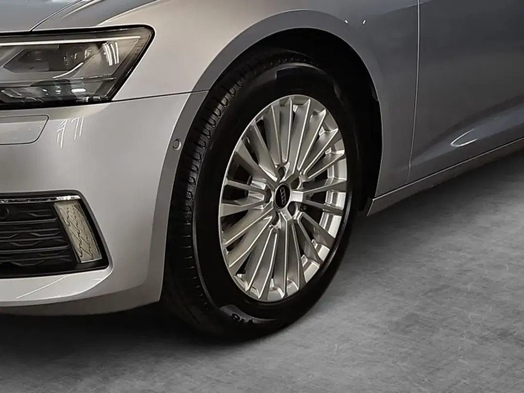 Audi A6 - Thumbnail 4