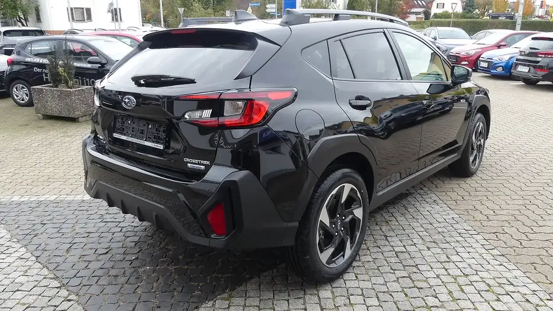 Subaru Crosstrek - Thumbnail 6