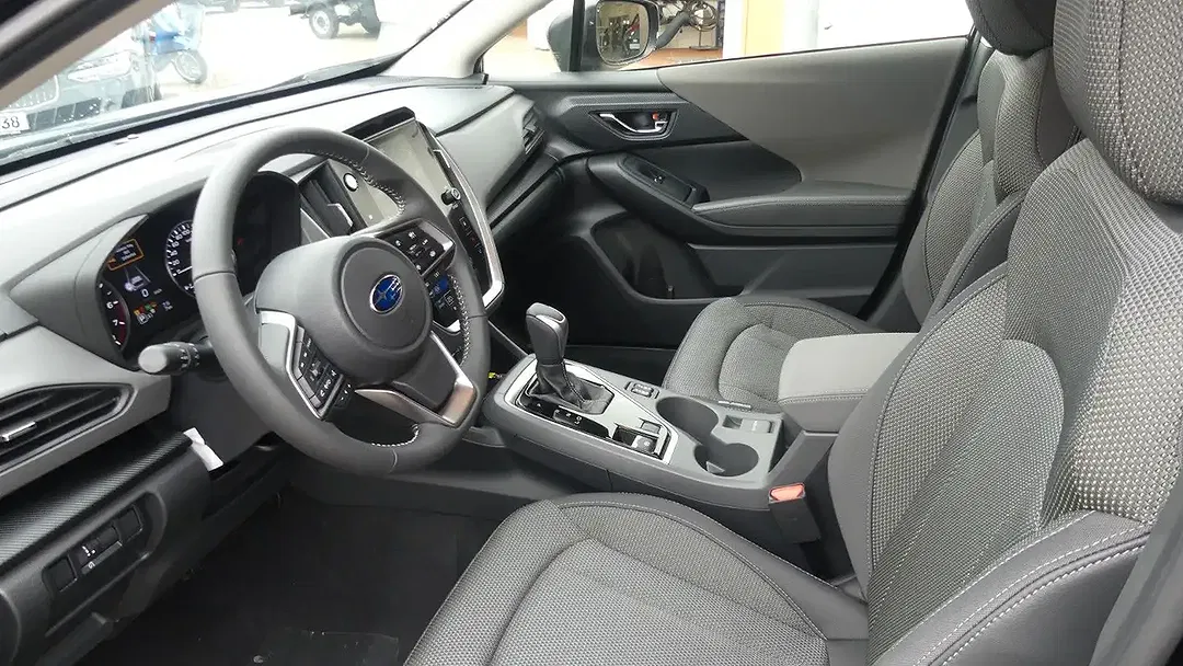Subaru Crosstrek - Thumbnail 7