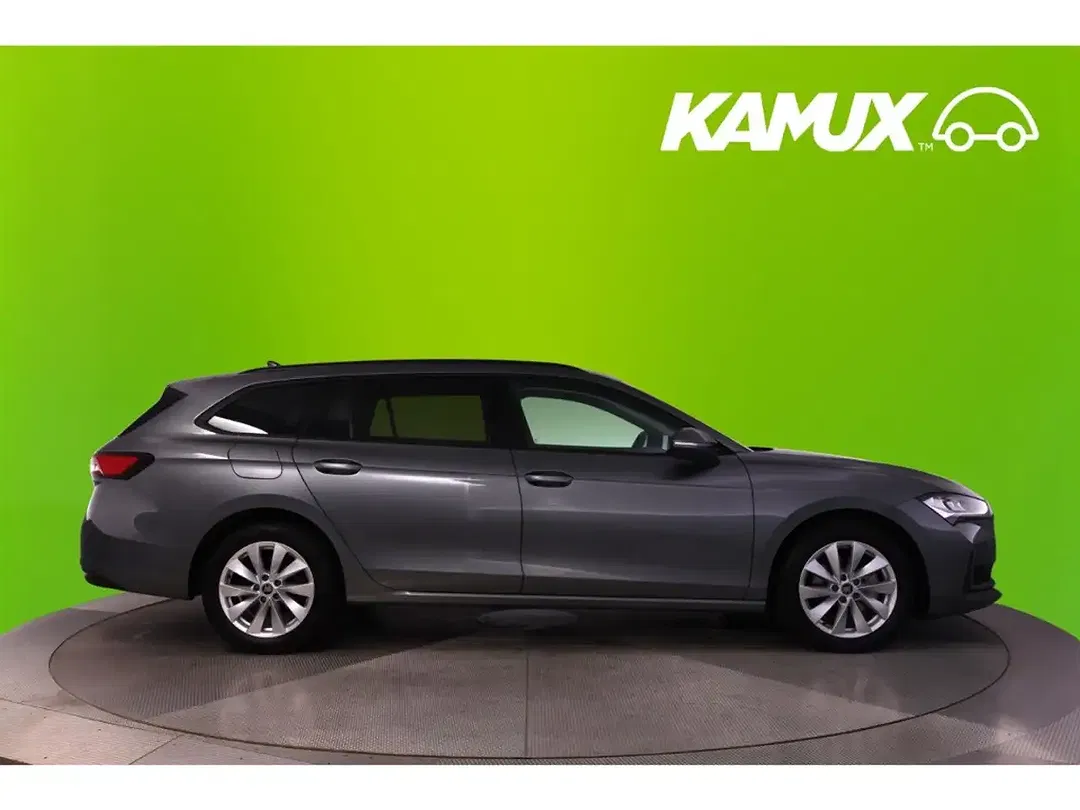 Skoda Superb - Thumbnail 2