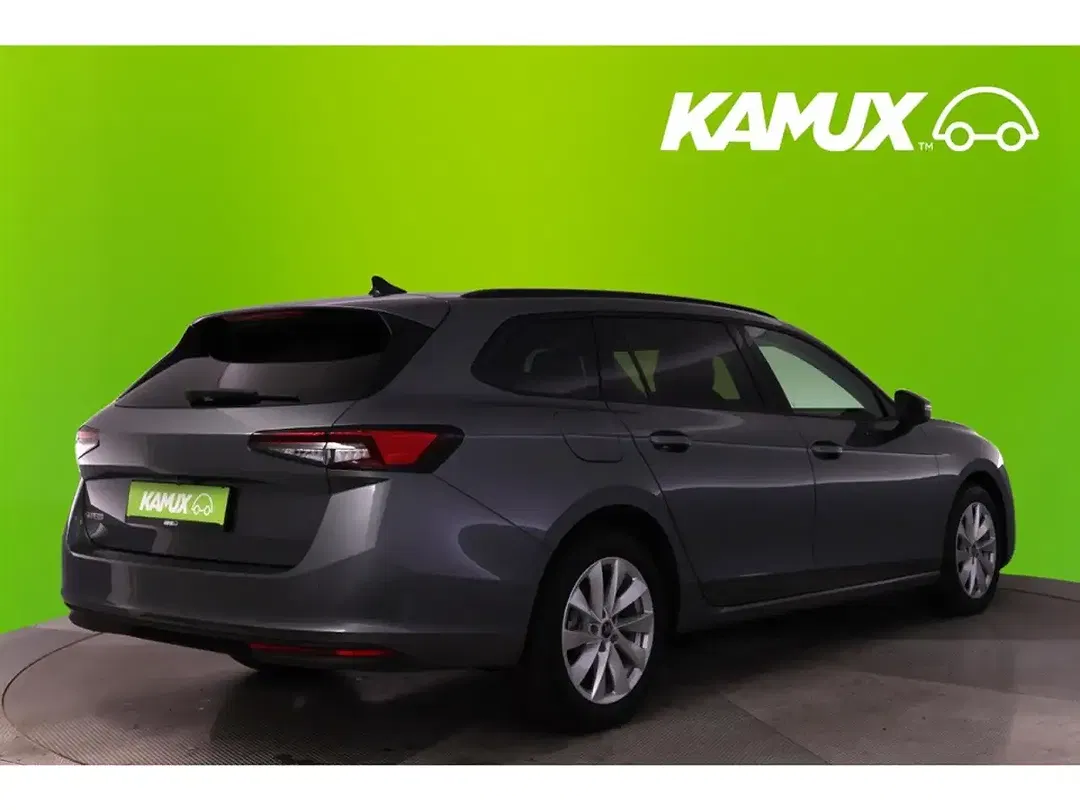 Skoda Superb - Thumbnail 3