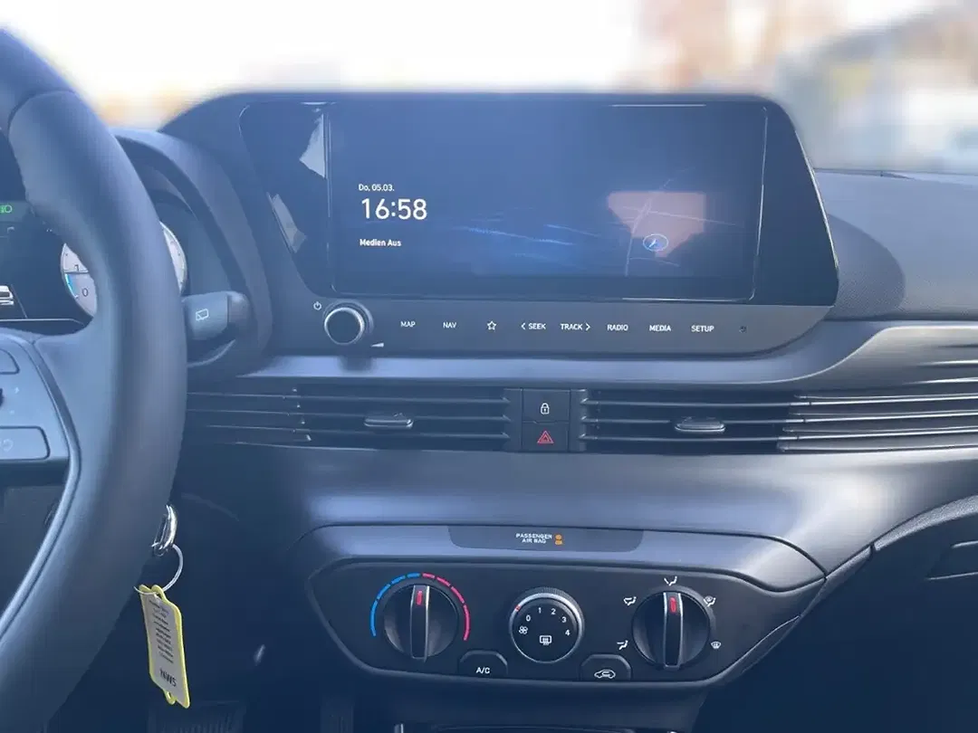 Hyundai i20 - Thumbnail 11