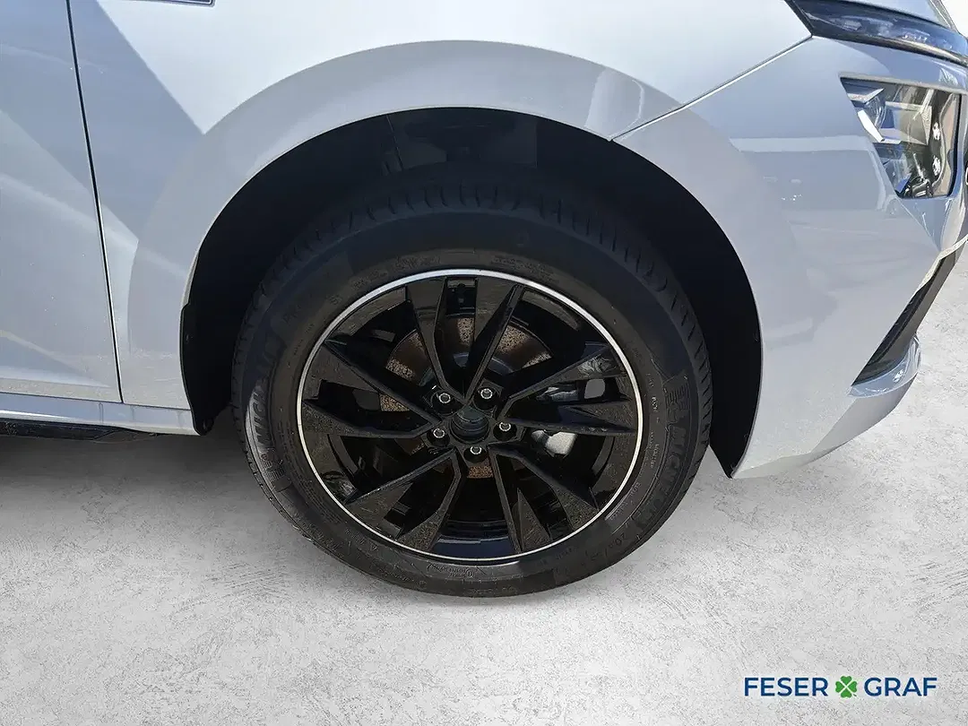 Skoda Kamiq - Thumbnail 4