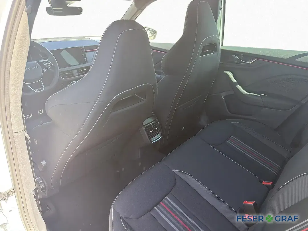 Skoda Kamiq - Thumbnail 9