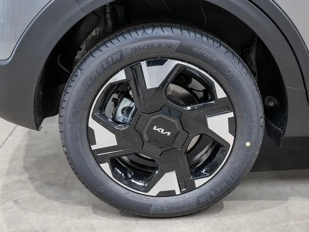 Kia Stonic - Thumbnail 12