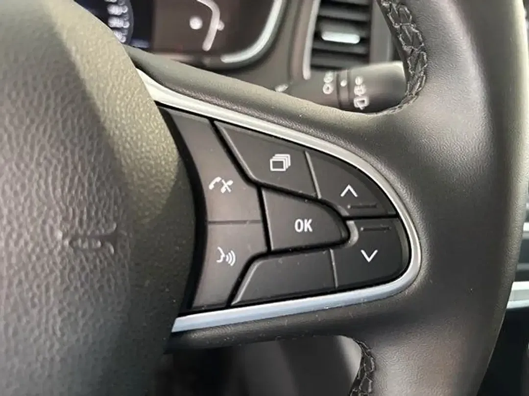 Renault Megane - Thumbnail 15