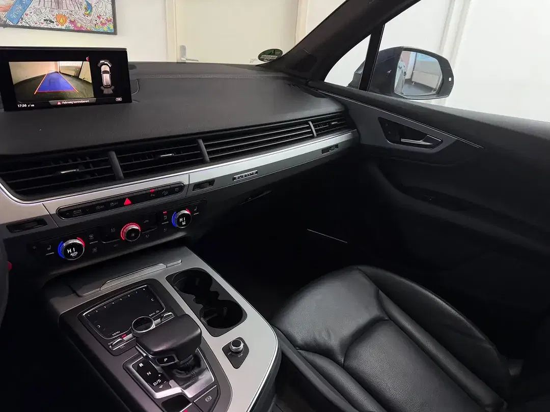 Audi Q7 - Thumbnail 14