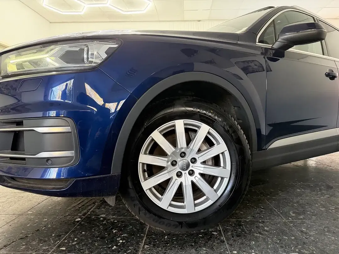 Audi Q7 - Thumbnail 3