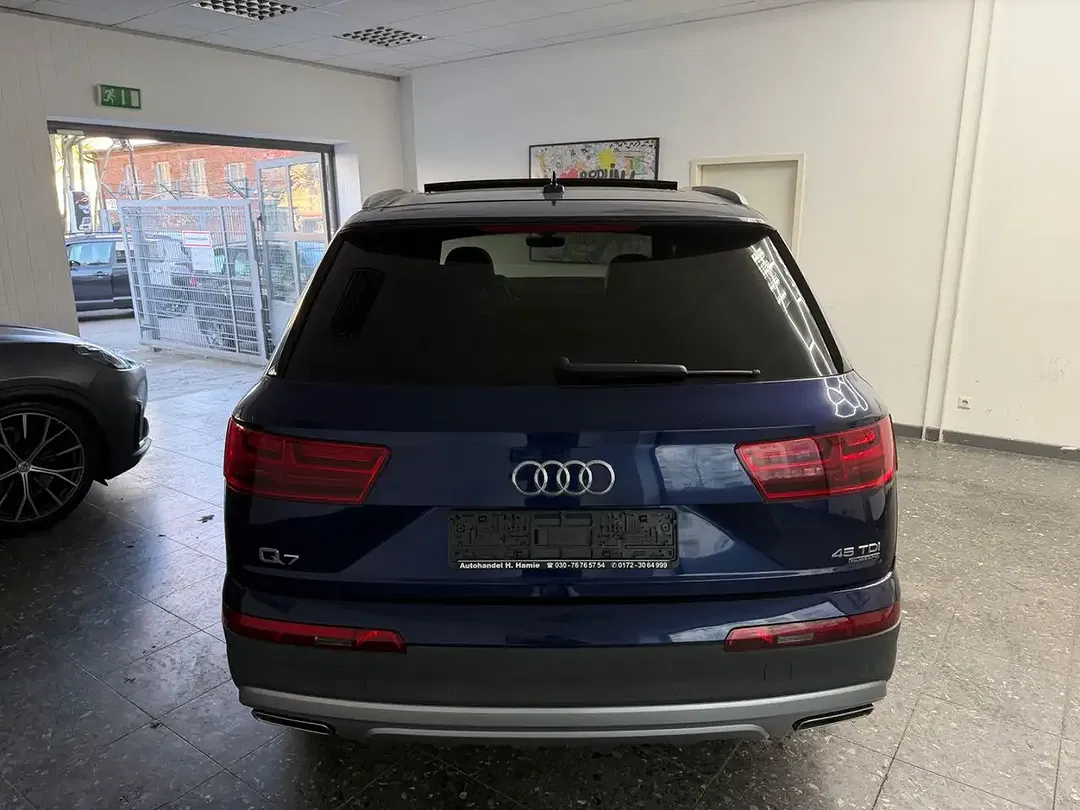 Audi Q7 - Thumbnail 8