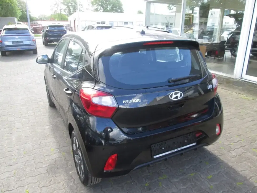 Hyundai i10 - Thumbnail 2