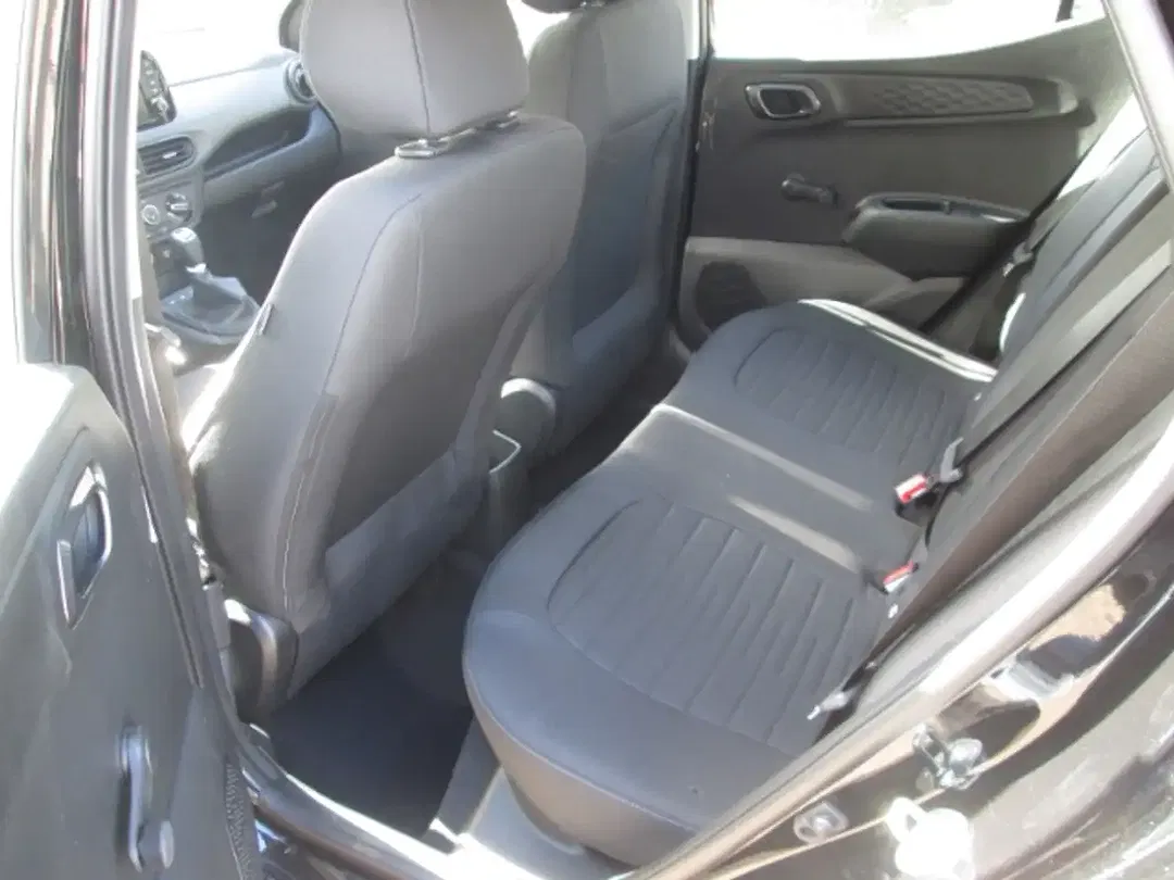 Hyundai i10 - Thumbnail 5