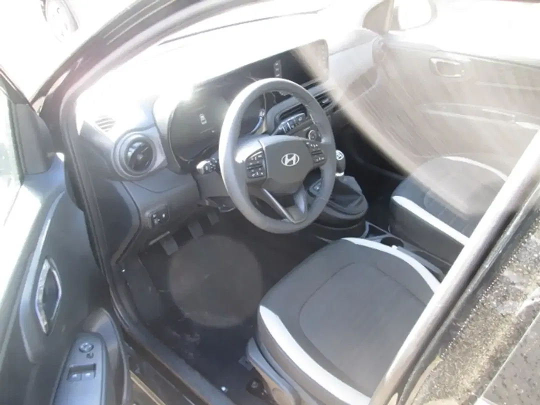 Hyundai i10 - Thumbnail 7