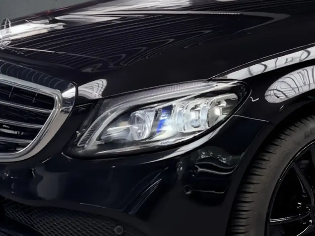 Mercedes-Benz C 200 - Thumbnail 2
