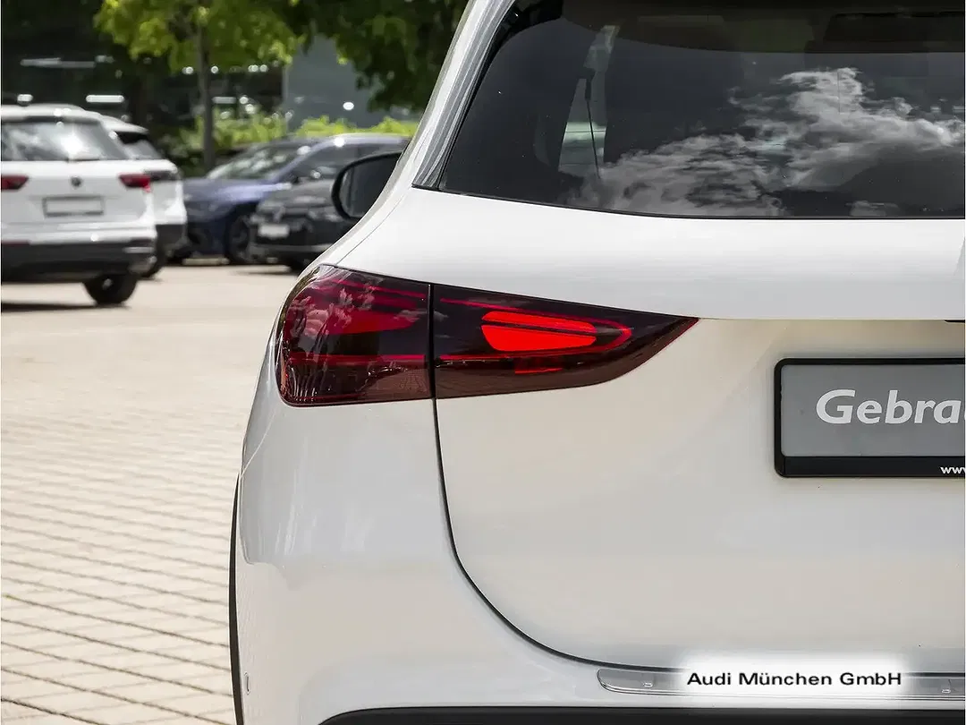 Mercedes-Benz GLA 220 - Thumbnail 8