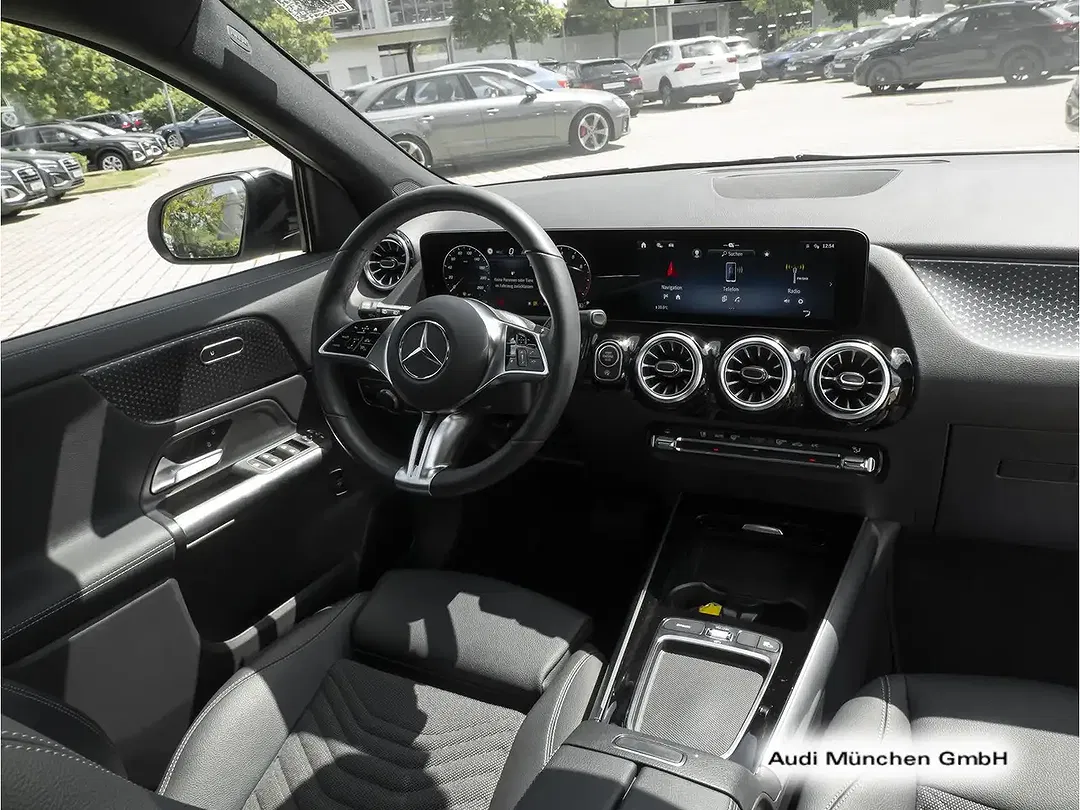 Mercedes-Benz GLA 220 - Thumbnail 9