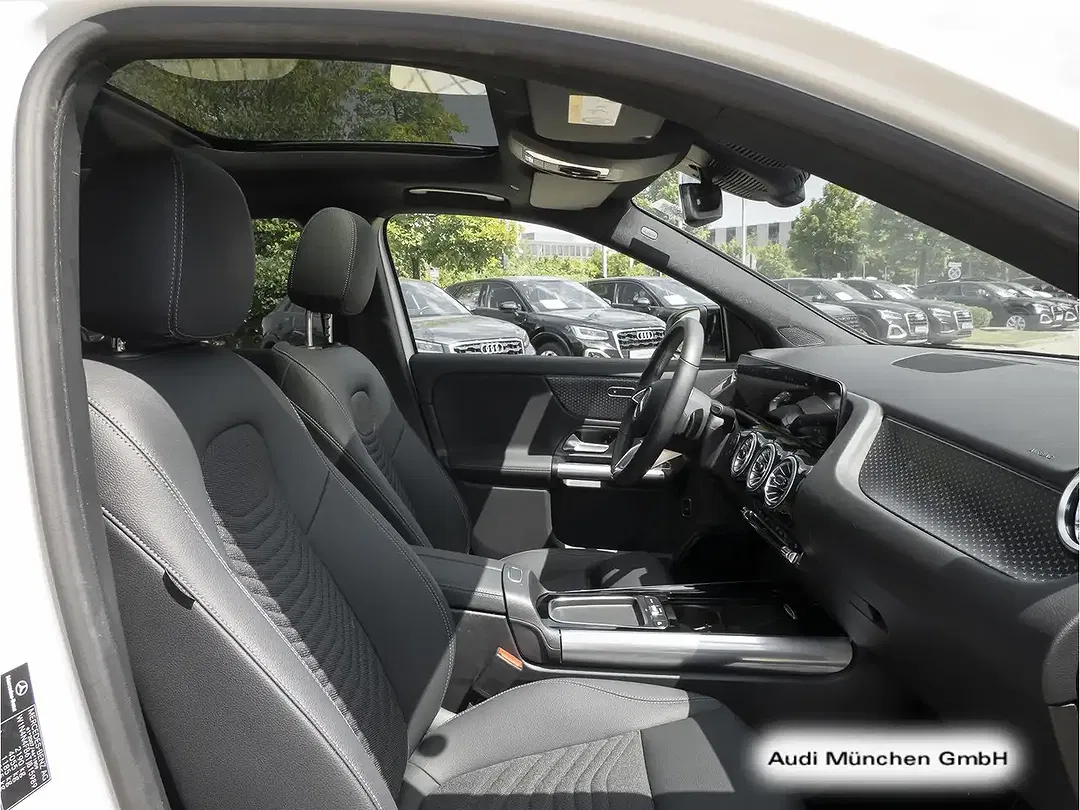 Mercedes-Benz GLA 220 - Thumbnail 10