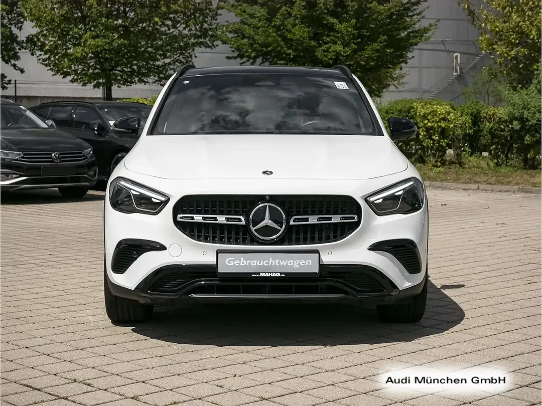 Mercedes-Benz GLA 220 - Thumbnail 2