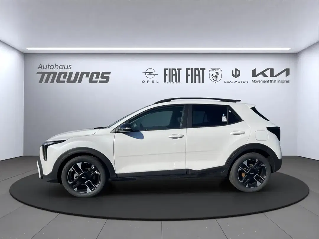 Kia Stonic - Thumbnail 2