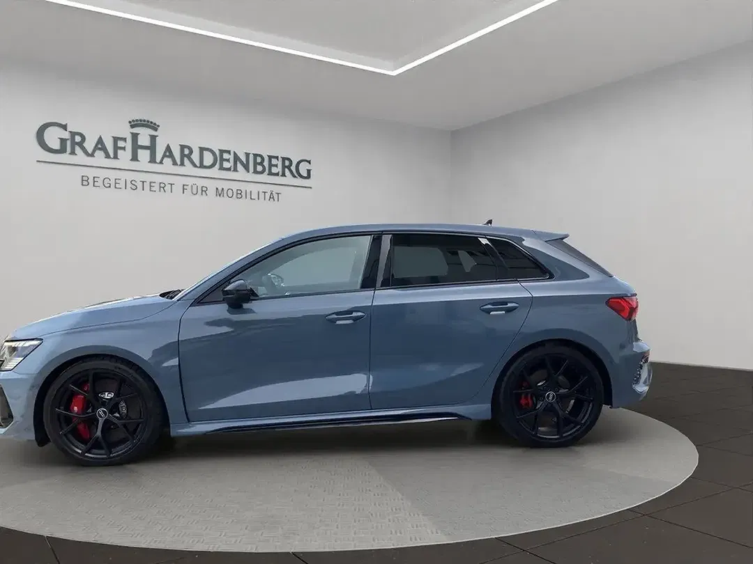 Audi RS3 - Thumbnail 2
