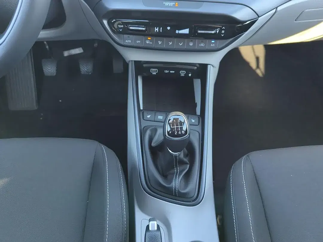 Hyundai i20 - Thumbnail 6