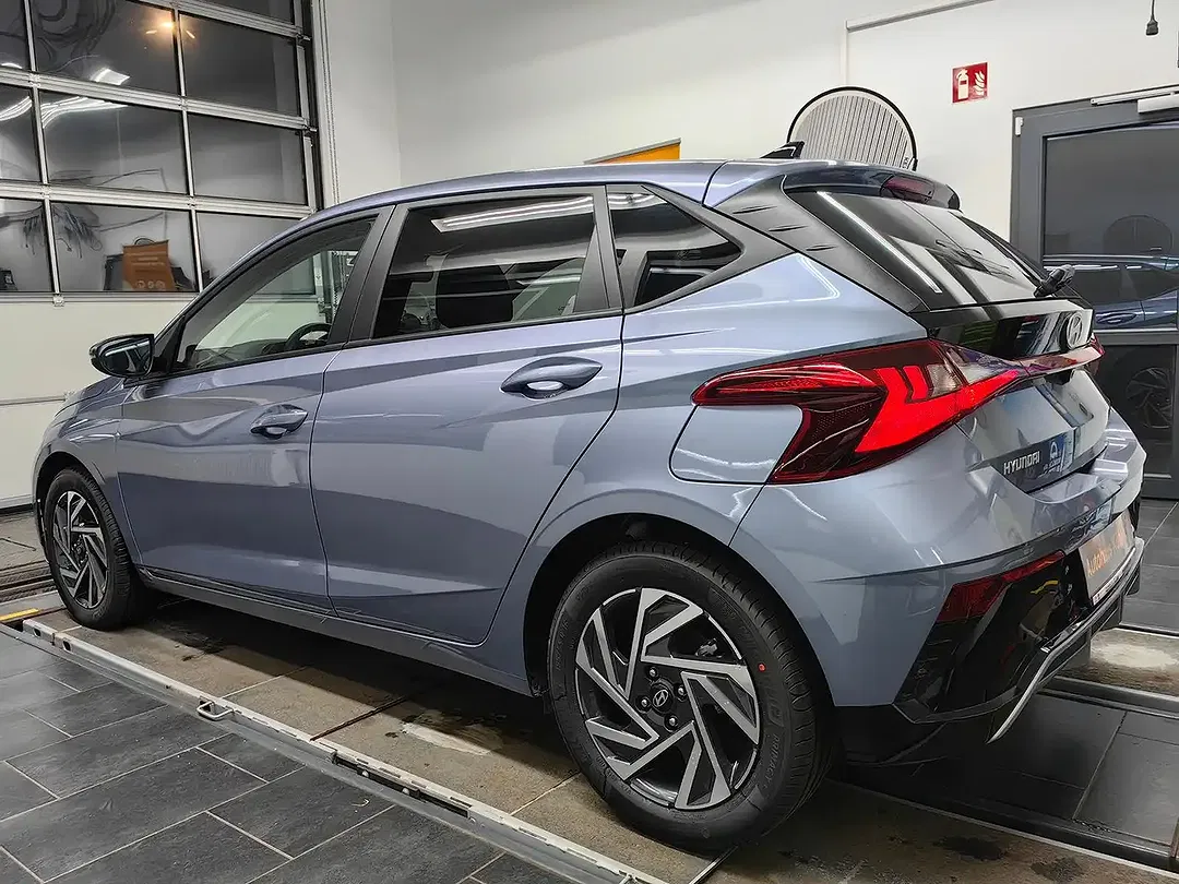 Hyundai i20 - Thumbnail 3
