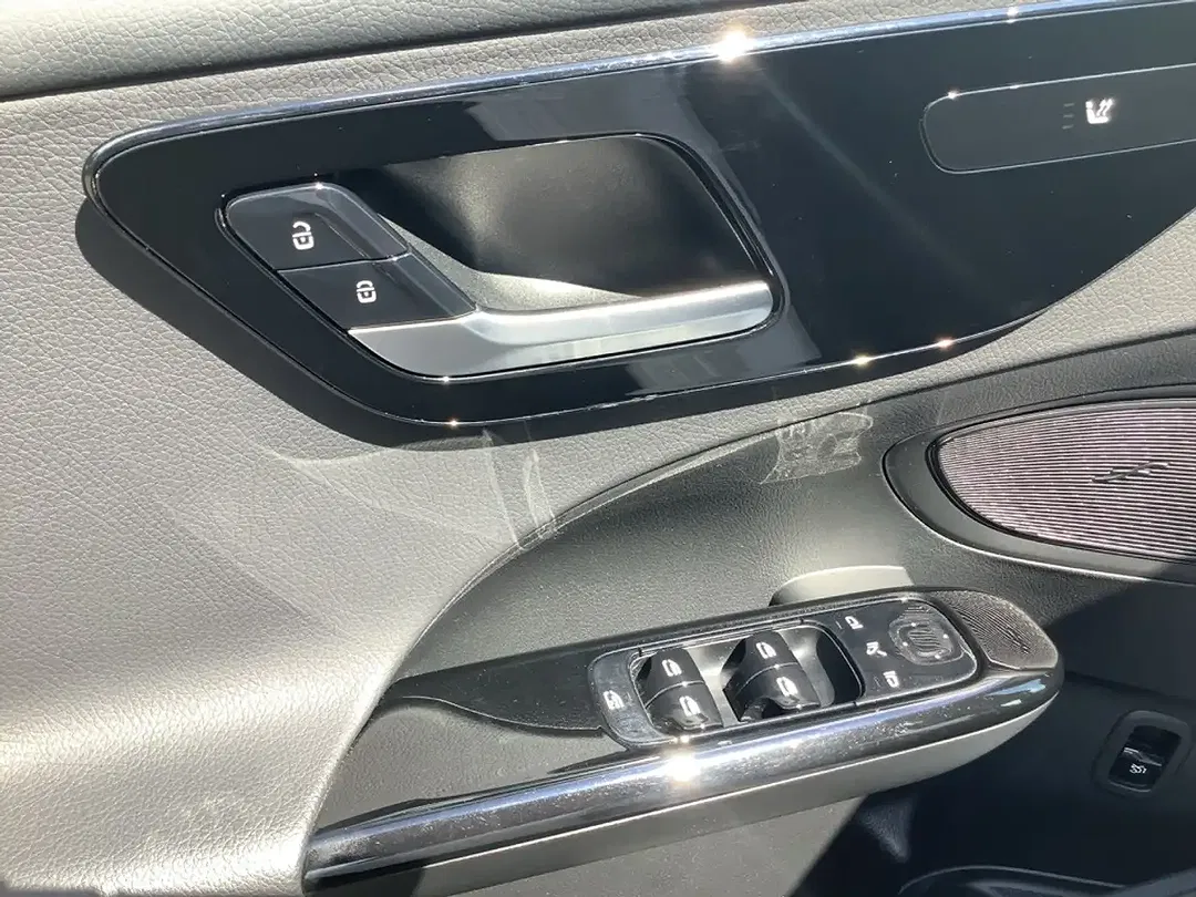 Mercedes-Benz C 220 - Thumbnail 9