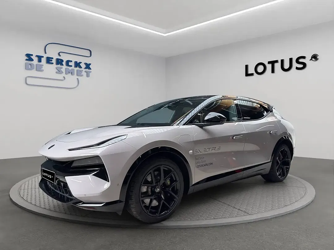 Lotus Eletre - Thumbnail 2