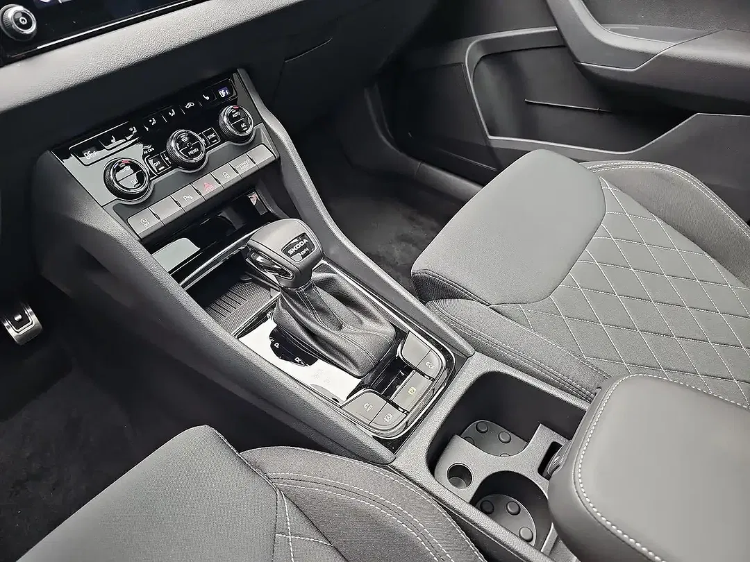 Skoda Karoq - Thumbnail 12