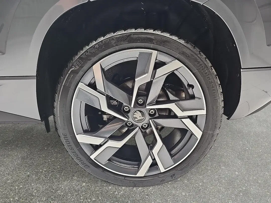 Skoda Karoq - Thumbnail 6