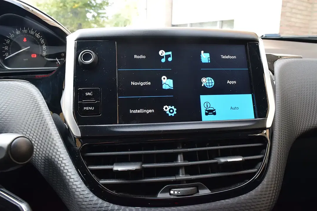 Peugeot 2008 - Thumbnail 10
