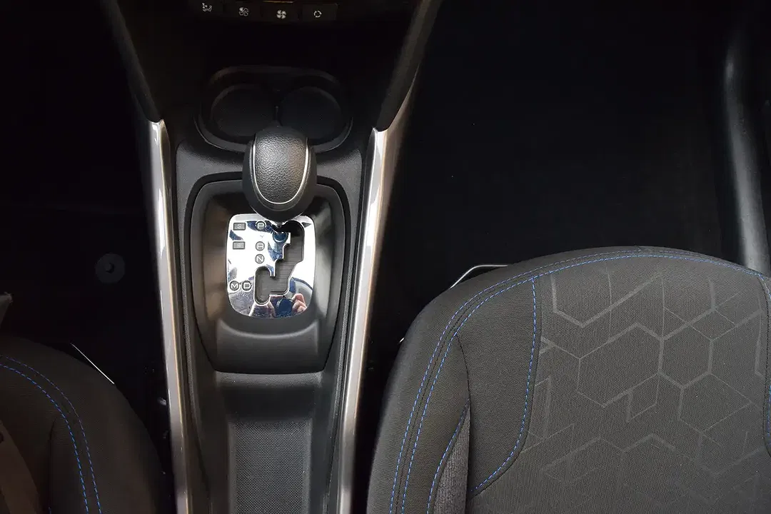 Peugeot 2008 - Thumbnail 18