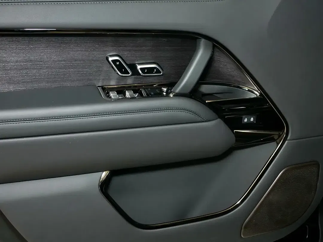 Land Rover Range Rover - Thumbnail 11