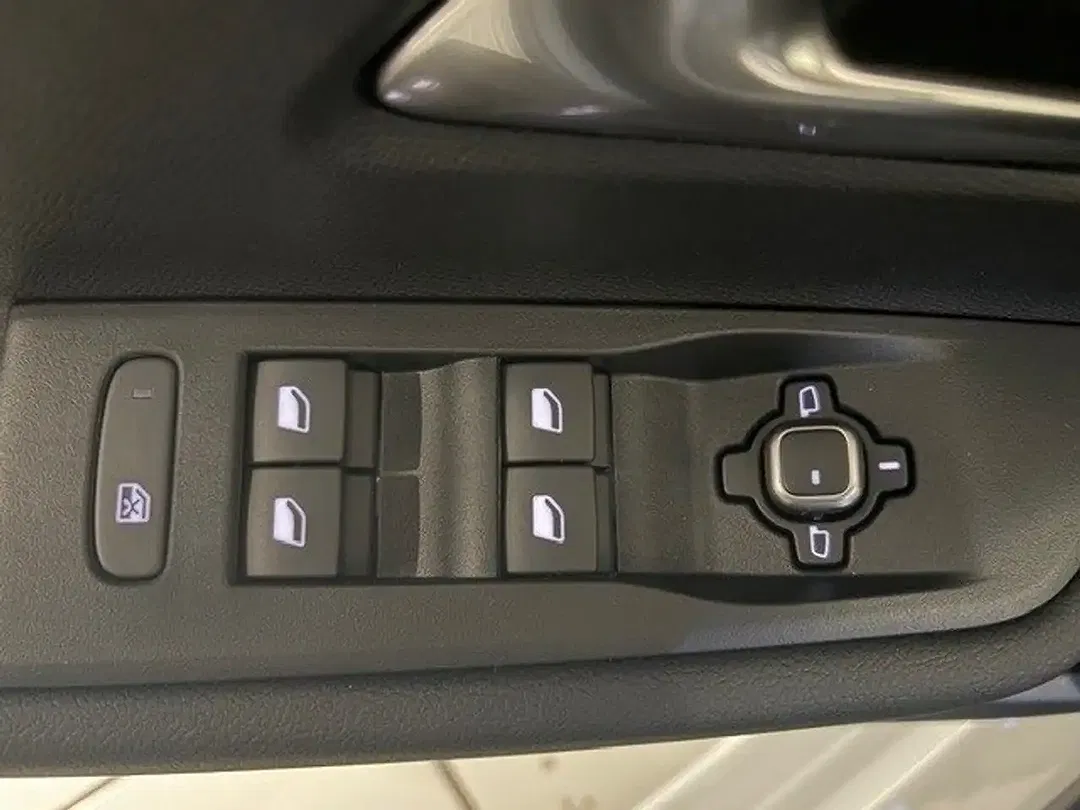 Opel Astra - Thumbnail 7