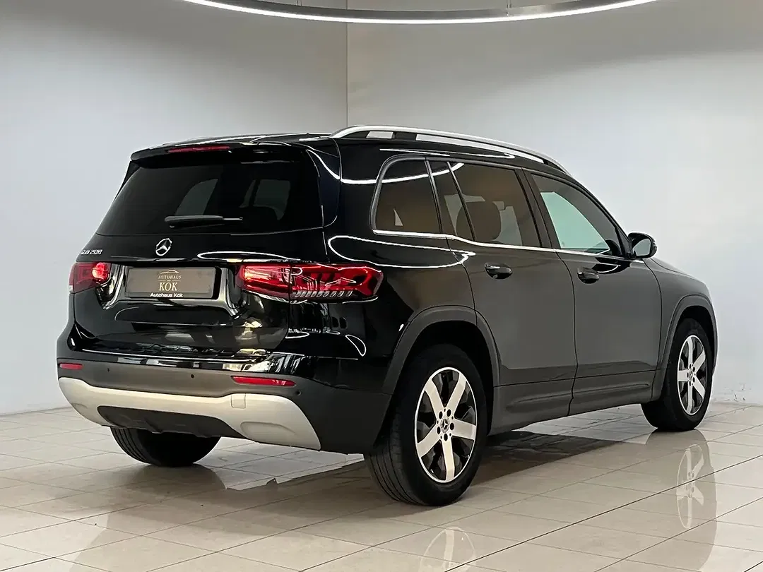 Mercedes-Benz GLB 200 - Thumbnail 6