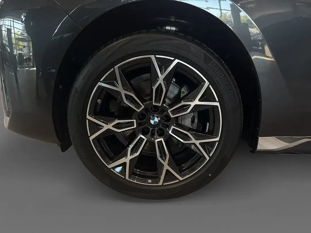 BMW 740 - Thumbnail 11