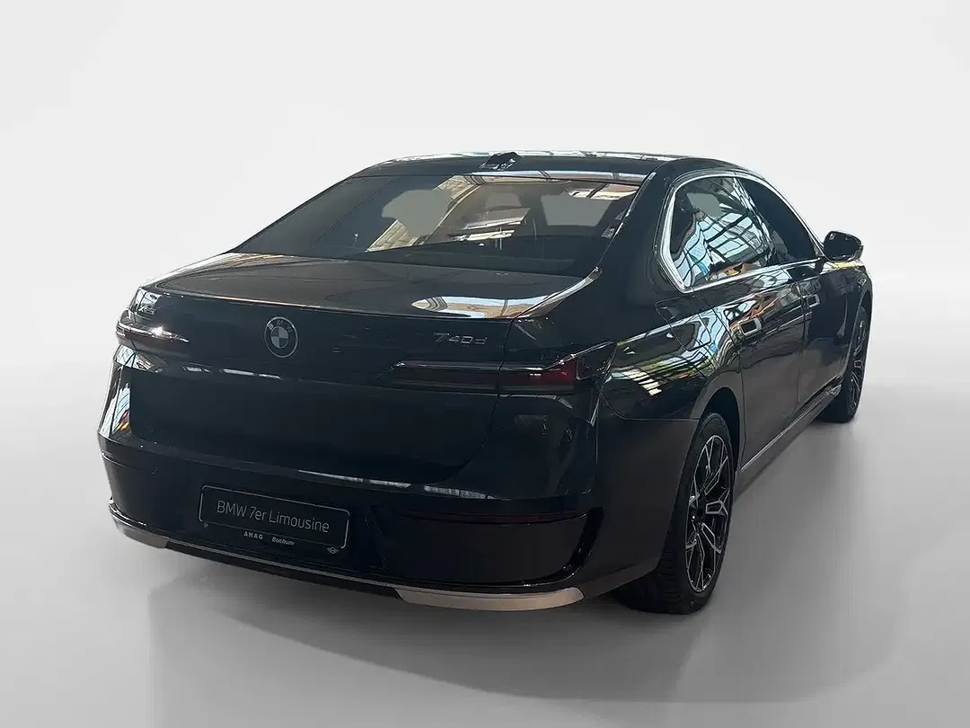 BMW 740 - Thumbnail 4