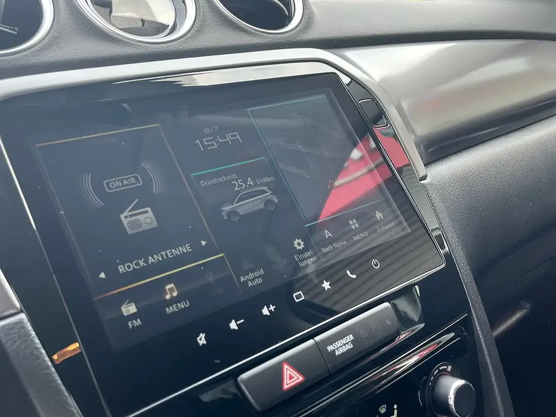 Suzuki Vitara - Thumbnail 14