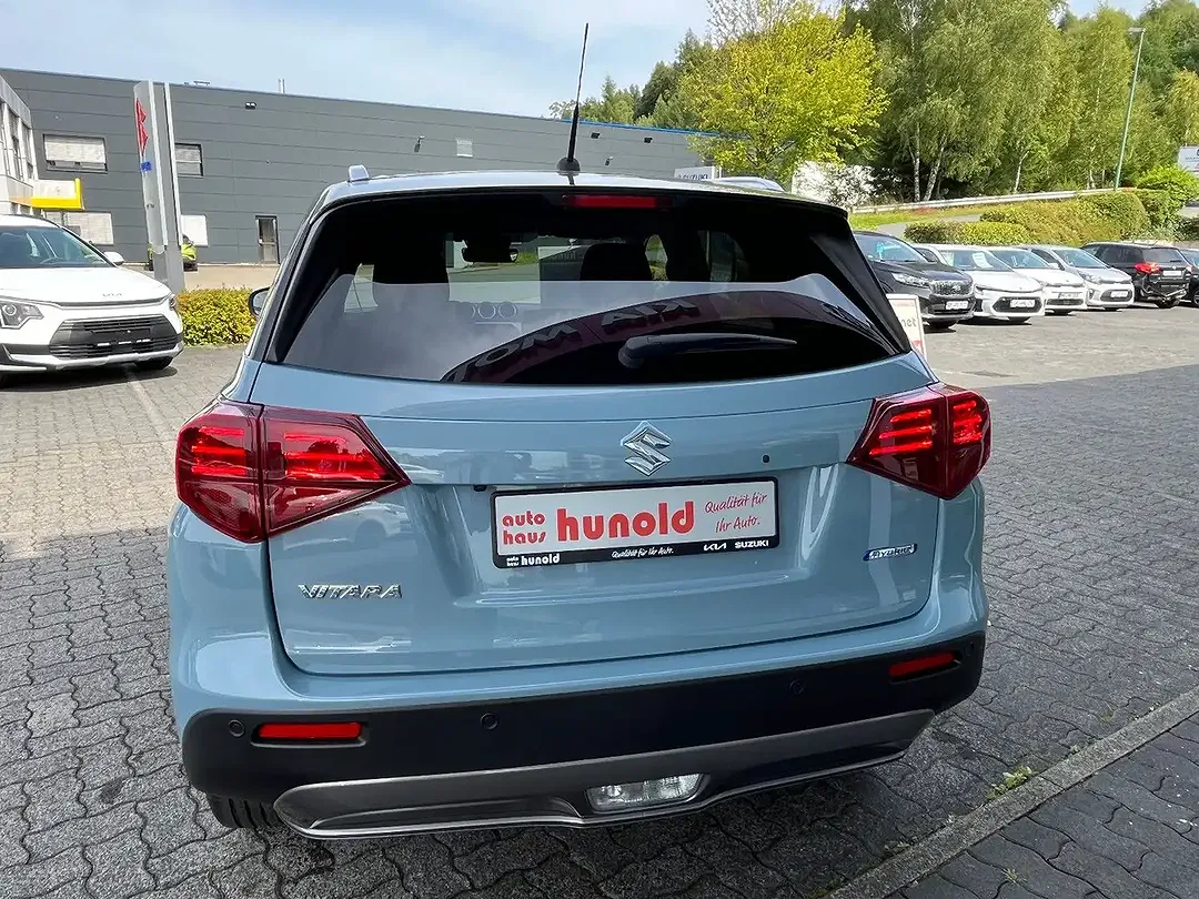 Suzuki Vitara - Thumbnail 5