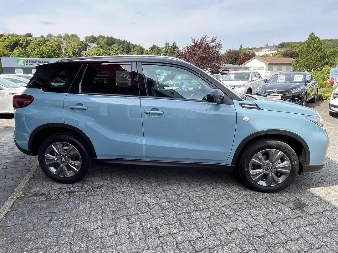 Suzuki Vitara - Thumbnail 8