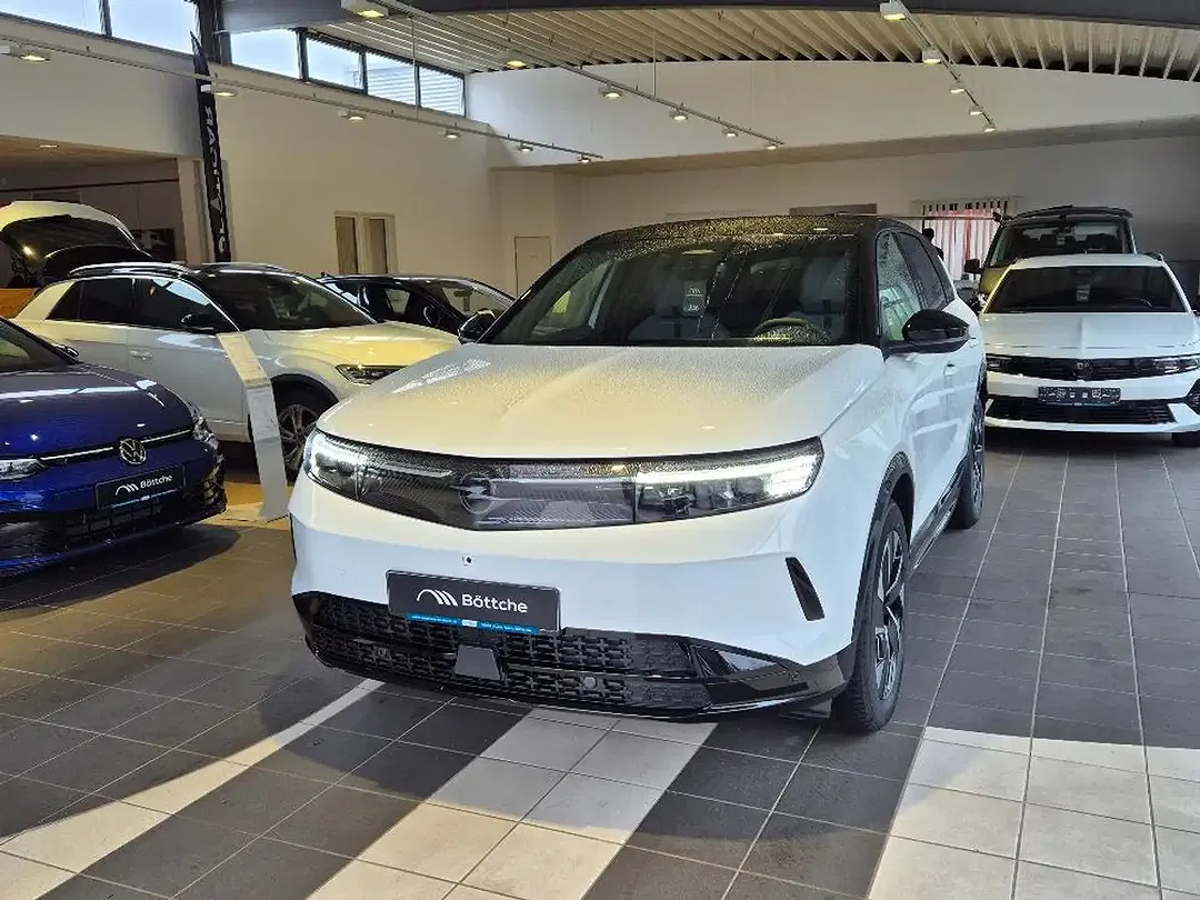 Opel Grandland - Thumbnail 2