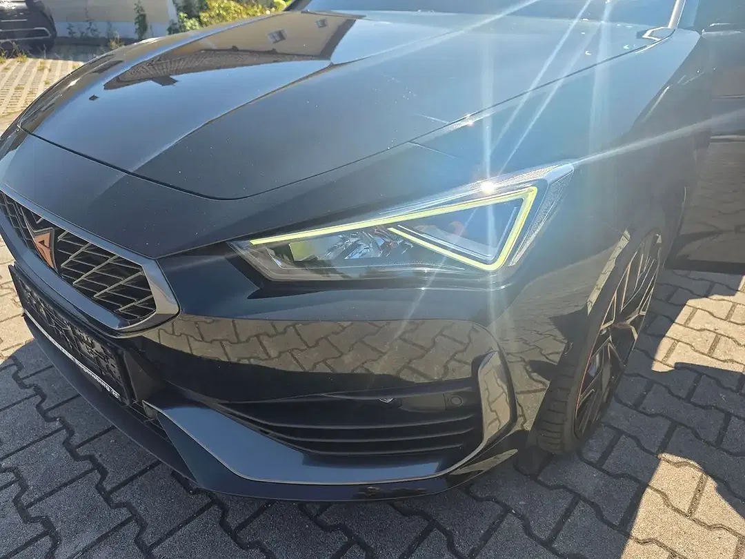 CUPRA Leon - Thumbnail 6