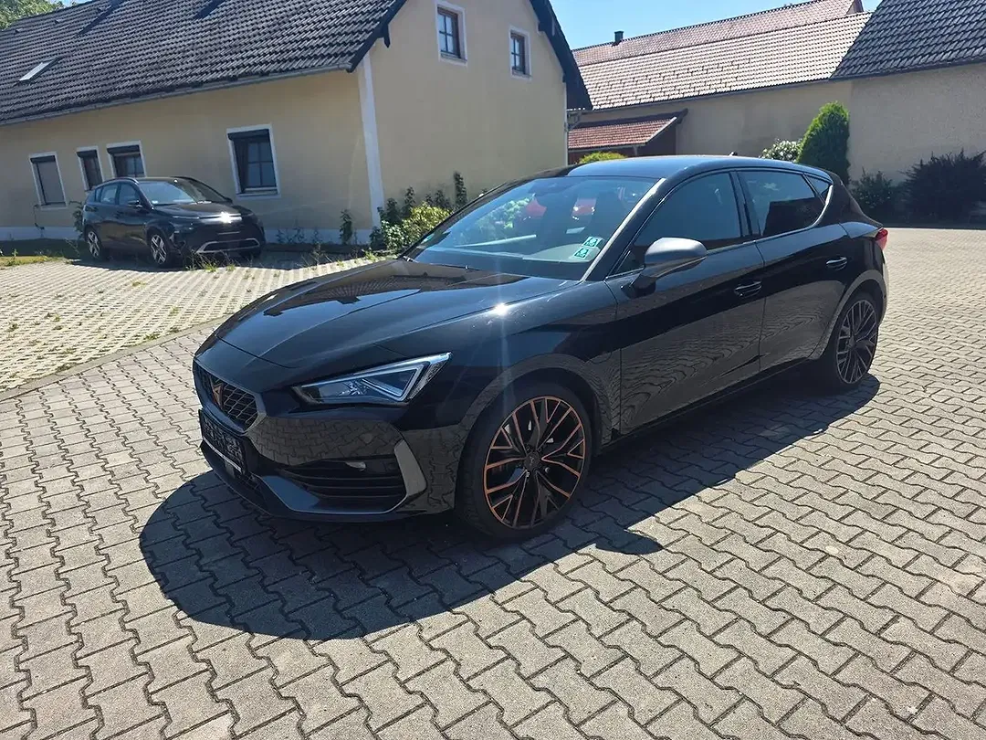 CUPRA Leon - Thumbnail 7