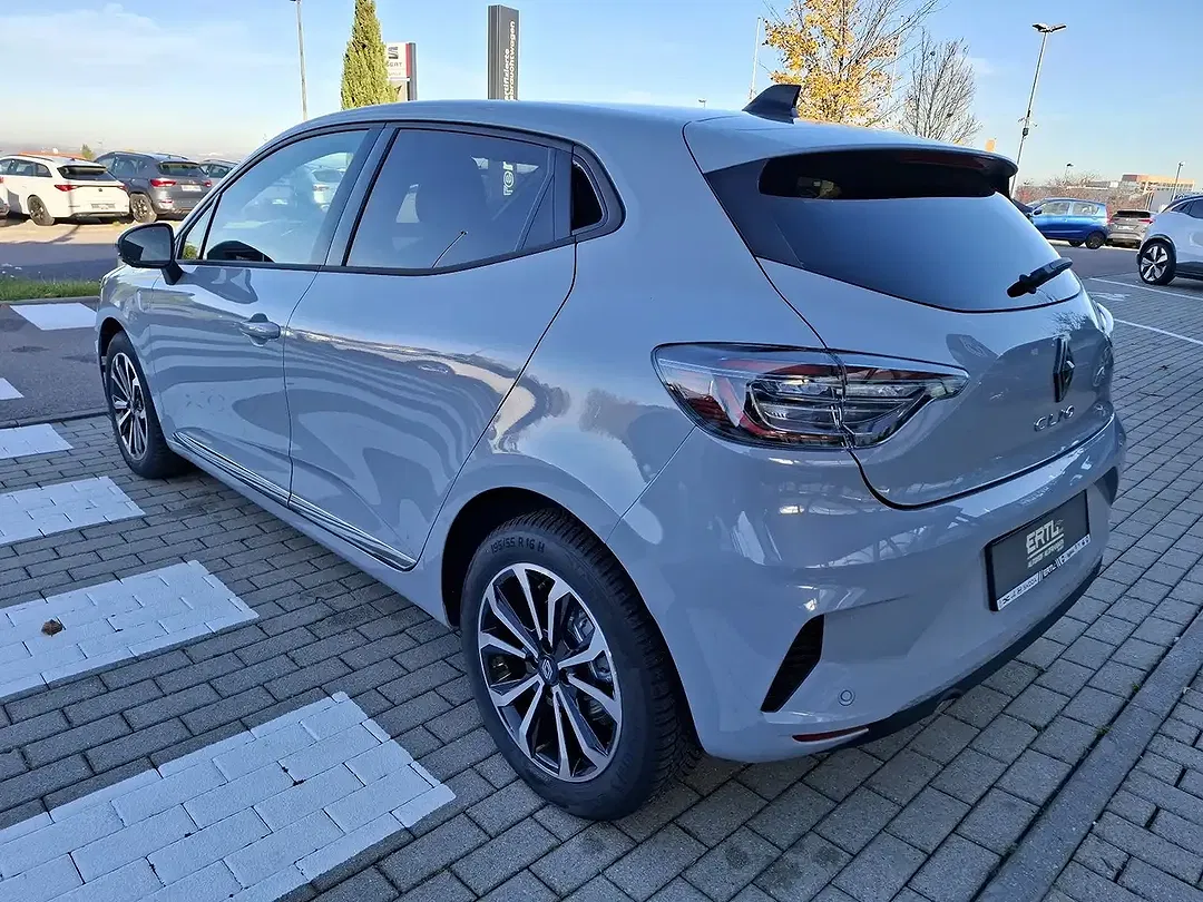 Renault Clio - Thumbnail 7