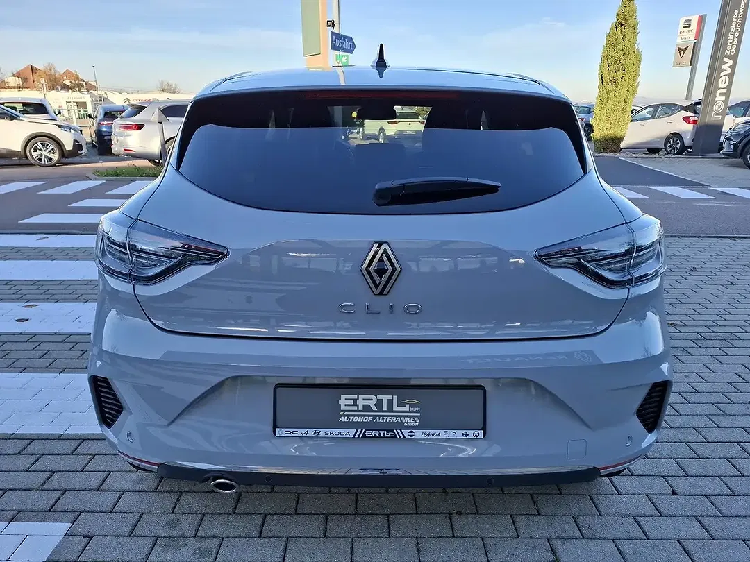 Renault Clio - Thumbnail 8