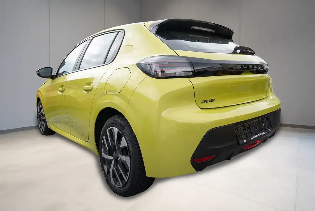 Peugeot 208 - Thumbnail 3