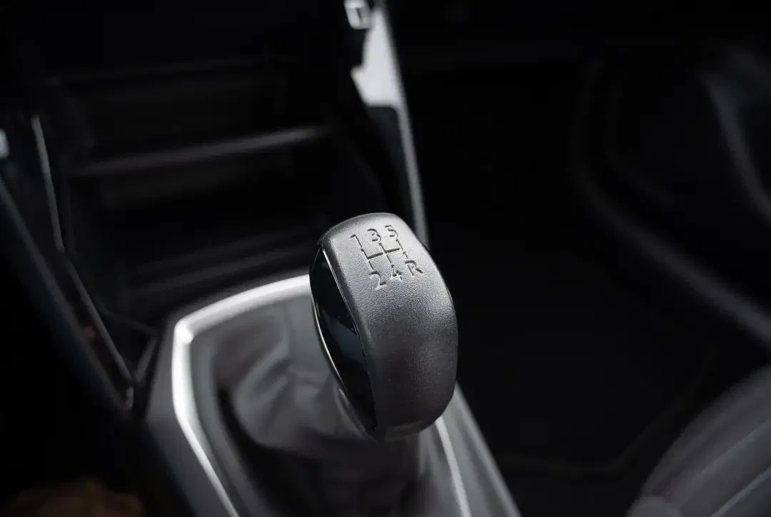 Peugeot 208 - Thumbnail 9