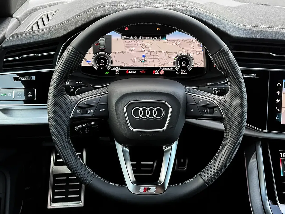 Audi Q8 - Thumbnail 13