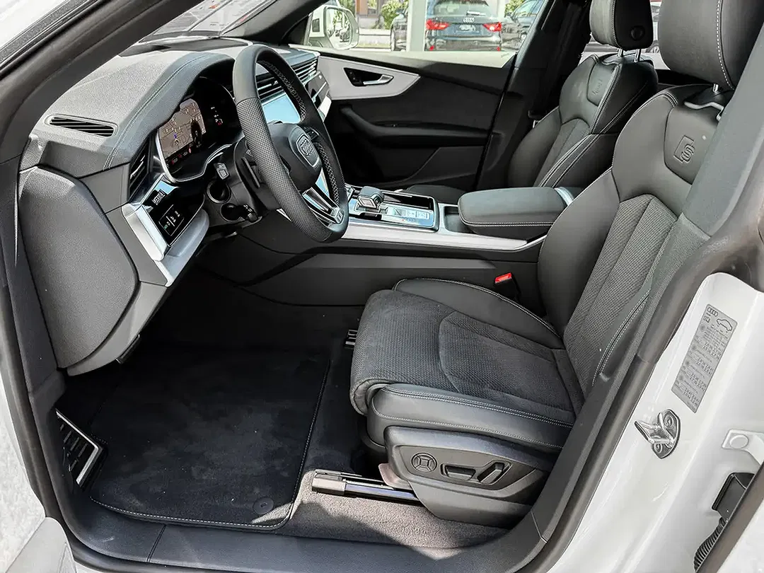 Audi Q8 - Thumbnail 14