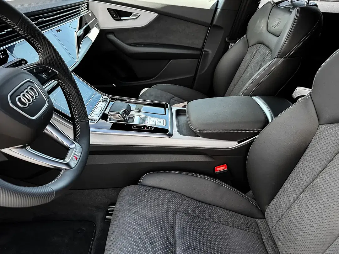 Audi Q8 - Thumbnail 15