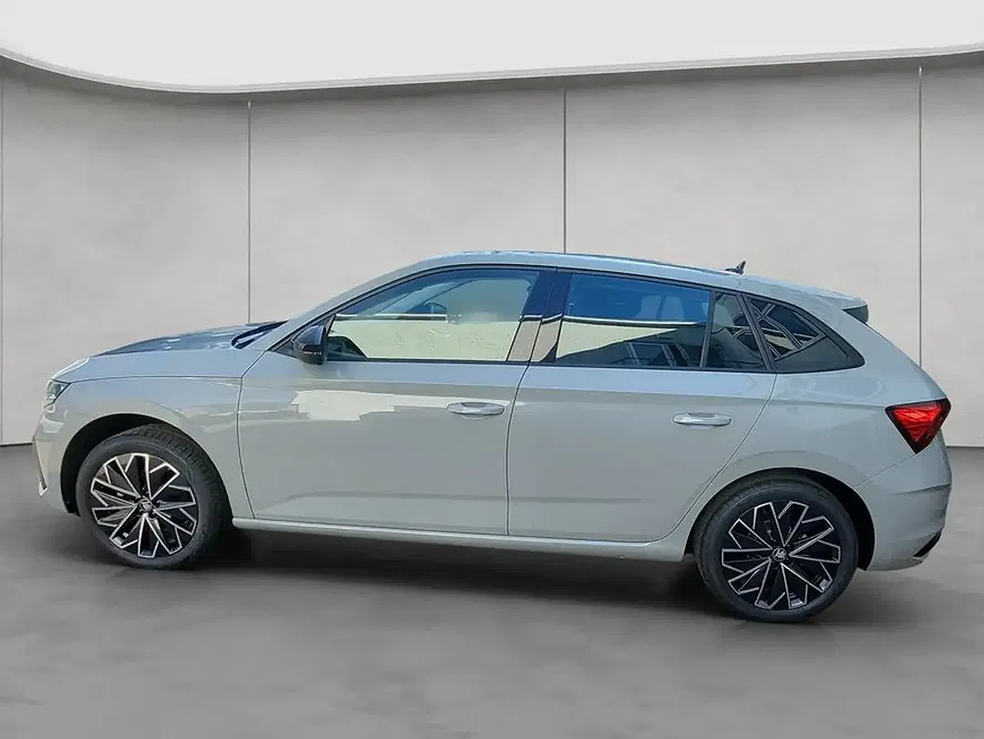 Skoda Scala - Thumbnail 2